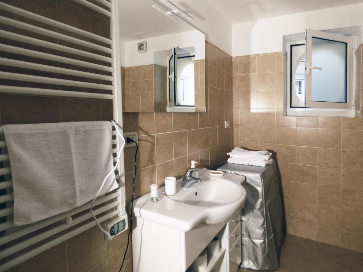 Appartement Casa Maura - 2 Passi Nella Storia à Gênes Extérieur photo